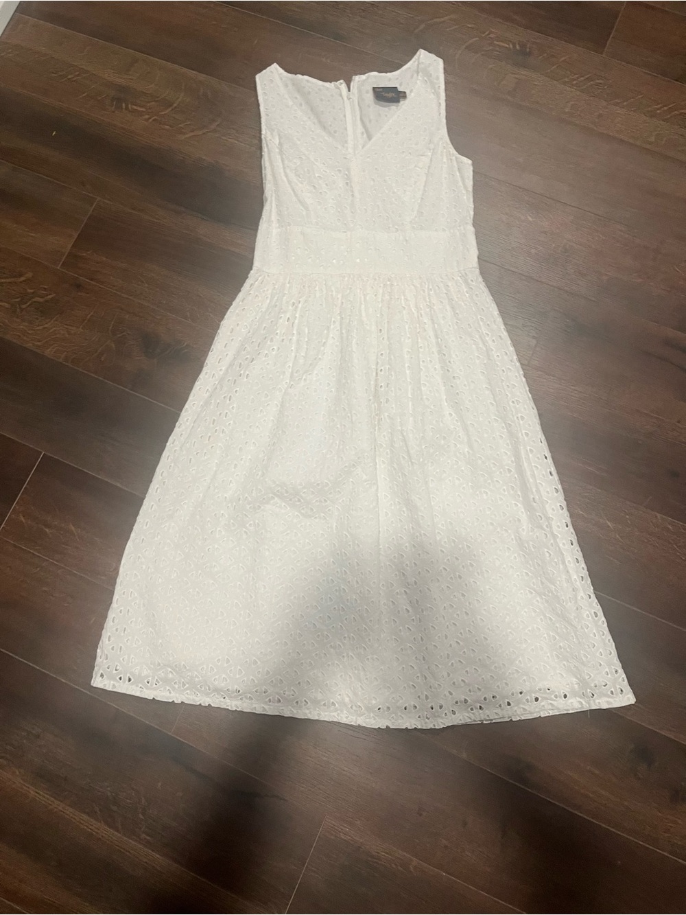 Just...Taylor White Eyelet Midi Dress